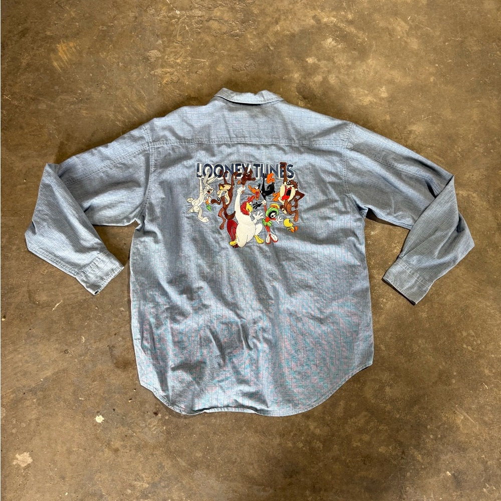 Vintage Warner Bros Studio Store Looney Tunes  Embroidered Button Up Long Sleeve